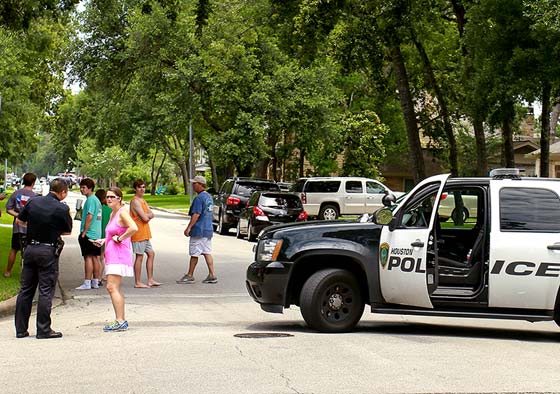  مقتل شخصين في عملية اطلاق نار لا تزال غامضة في هيوستن صورة رقم 3