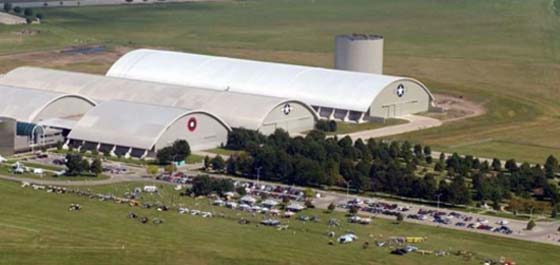  كاميرا ترصد جسما غريبا يحلق فوق قاعدة عسكرية امريكية.. فيديو صورة رقم 3