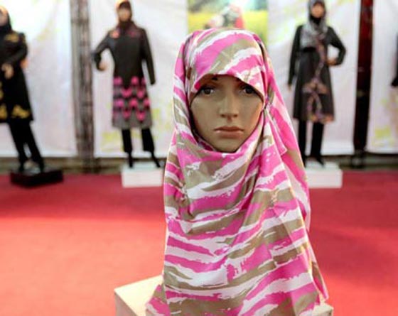 جدل بين المحكمة الاوروبية وحقوق الانسان.. بسبب الصليب والحجاب صورة رقم 1