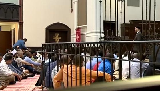 مسلمو اميركا للدواعش: انتم تحرقون القرآن وتسيئون لديننا صورة رقم 3