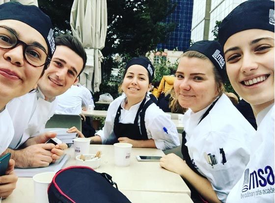 بعد فشل مسلسلها: هازال كايا (نهال) بطلة العشق الممنوع تعتزل التمثيل! صورة رقم 5