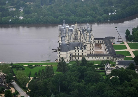 اغلاق متحف اللوفر خشية تسرب مياه الفضانات الى مقتنياته صورة رقم 2