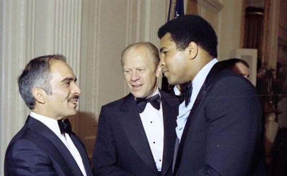  اكثر واشهر 10 صور متداولة اليوم للاسطورة محمد علي كلاي صورة رقم 5