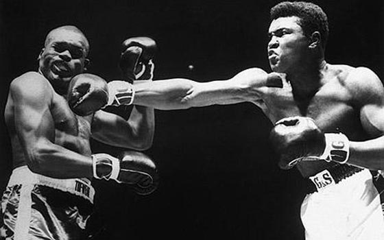  اكثر واشهر 10 صور متداولة اليوم للاسطورة محمد علي كلاي صورة رقم 7