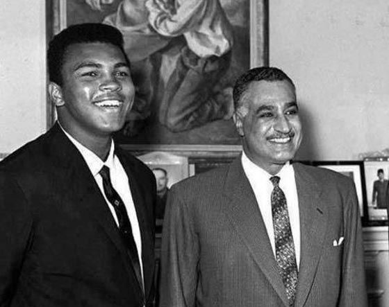  اكثر واشهر 10 صور متداولة اليوم للاسطورة محمد علي كلاي صورة رقم 8