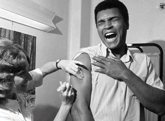  اكثر واشهر 10 صور متداولة اليوم للاسطورة محمد علي كلاي صورة رقم 9