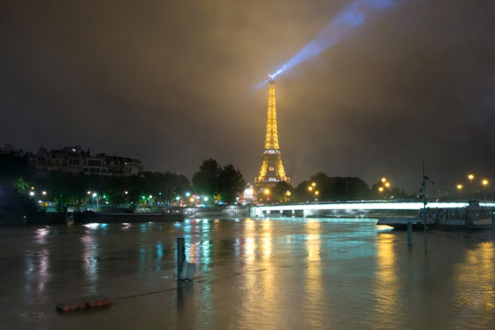  من ينقذ الموناليزا واللوفر؟! متاحف باريس تغرق بمياه الفيضانات صورة رقم 4