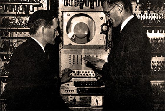 علماء يفككون رموز الة تشفير بين الجنرالات النازيين صورة رقم 1 علماء يفككون رموز الة تشفير بين الجنرالات النازيين صورة رقم 1