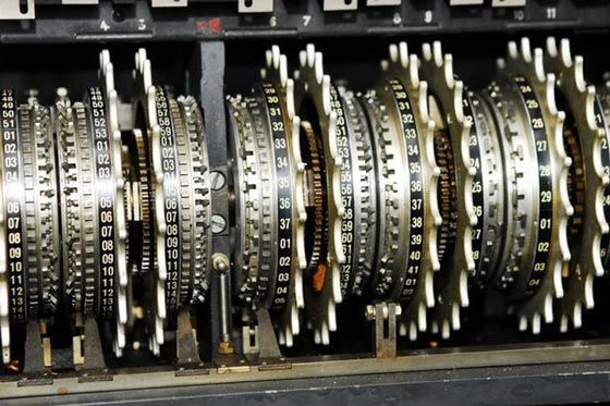 علماء يفككون رموز الة تشفير بين الجنرالات النازيين صورة رقم 8 علماء يفككون رموز الة تشفير بين الجنرالات النازيين صورة رقم 8