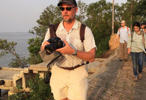 مقتل صحفي امريكي مخضرم ومترجم في كمين نصبته لهما طالبان صورة رقم 8 مقتل صحفي امريكي مخضرم ومترجم في كمين نصبته لهما طالبان صورة رقم 8