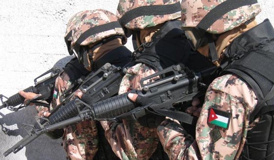 مقتل 5 ضباط اردنيين في هجوم ارهابي على مكتب مخابرات البقعة صورة رقم 1