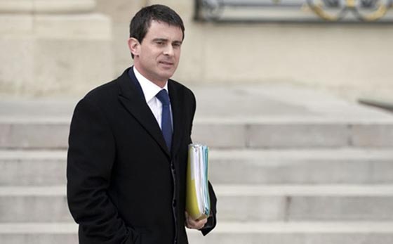 متظاهرون يرشقون وزيرا فرنسيا بالبيض.. فماذا قال لهم؟! صورة رقم 4 متظاهرون يرشقون وزيرا فرنسيا بالبيض.. فماذا قال لهم؟! صورة رقم 4