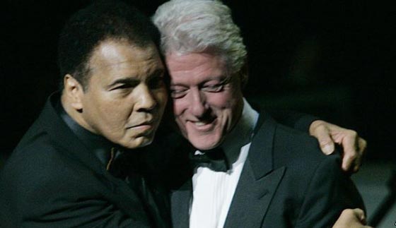 كلينتون واردوغان في مقدمة المشاركين بجنازة محمد علي كلاي صورة رقم 4 كلينتون واردوغان في مقدمة المشاركين بجنازة محمد علي كلاي صورة رقم 4