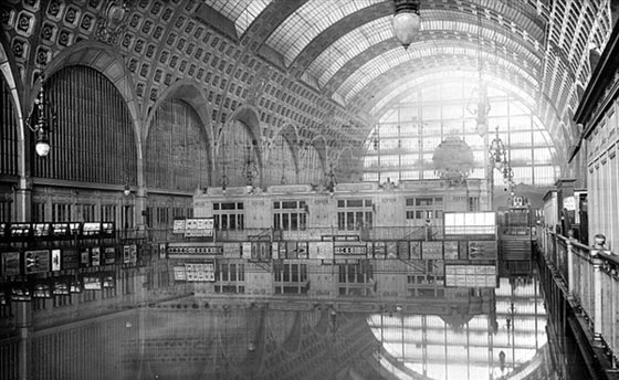  فيضانات باريس تعيد الى الذاكرة غرق المدينة شهرا كاملا عام 1910 صورة رقم 4