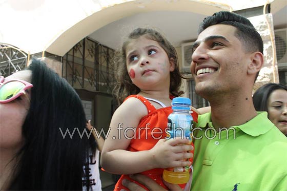 رمضان كريم..  محمد عساف  يتكفل بعشرين طفلا من قرية الايتام  صورة رقم 9