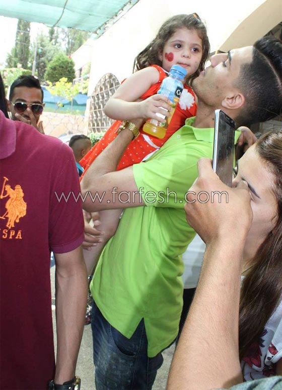 رمضان كريم..  محمد عساف  يتكفل بعشرين طفلا من قرية الايتام  صورة رقم 13