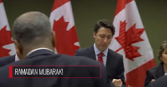 مائدة افطار رمضاني تجمع بين رئيس الوزراء الكندي وسياسيين مسلمين صورة رقم 4 مائدة افطار رمضاني تجمع بين رئيس الوزراء الكندي وسياسيين مسلمين صورة رقم 4