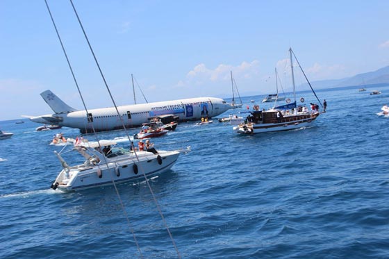 اغراق طائرة عملاقة.. طريقة تركية مبتكرة لانعاش السياحة صورة رقم 6