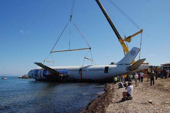 اغراق طائرة عملاقة.. طريقة تركية مبتكرة لانعاش السياحة صورة رقم 1