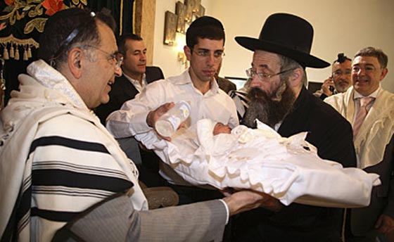 كل شيء عن الختان وقضيته الساخنة في اسرائيل.. بالفيديو والصور صورة رقم 2