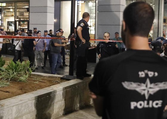 تل ابيب: رصاص فلسطينيين يصرع 4 اسرائيليين ونتنياهو يستشيط صورة رقم 13