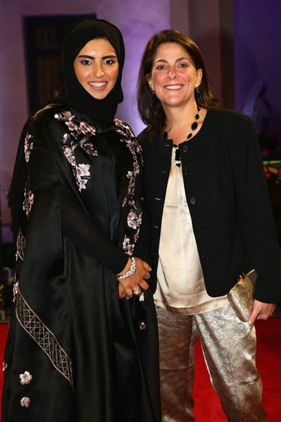 السفيرة الامريكية في الدوحة تعتذر عن انتشار فيلم مسيء للقطريين صورة رقم 8