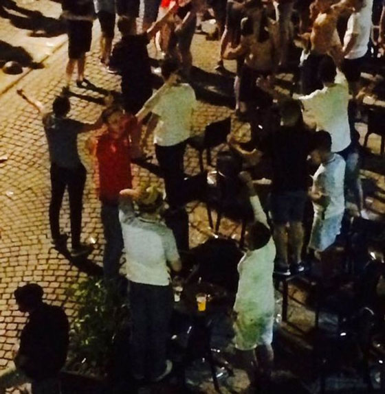 عشية انطلاق يورو 2016.. جماهير انجليزية تهتف باسم داعش في باريس صورة رقم 30