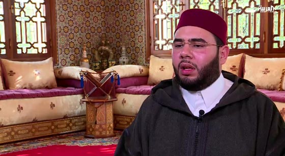 مقرئ مغربي يقلد صوت الشيخ عبد الرحمن السديس باتقان بالغ صورة رقم 2 مقرئ مغربي يقلد صوت الشيخ عبد الرحمن السديس باتقان بالغ صورة رقم 2