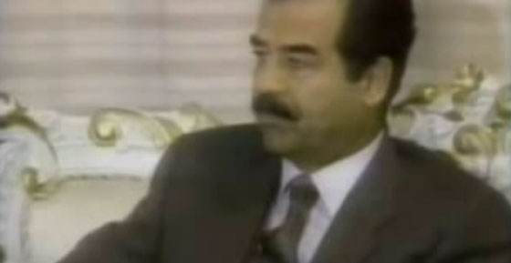 قبل تسليمه الرهائن.. صدام حسين لكلاي: لن اخذلك يا حاج محمد علي صورة رقم 4