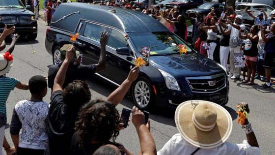 مايك تايسون وويل سميث يحملان نعش محمد علي بناء على وصيته صورة رقم 24