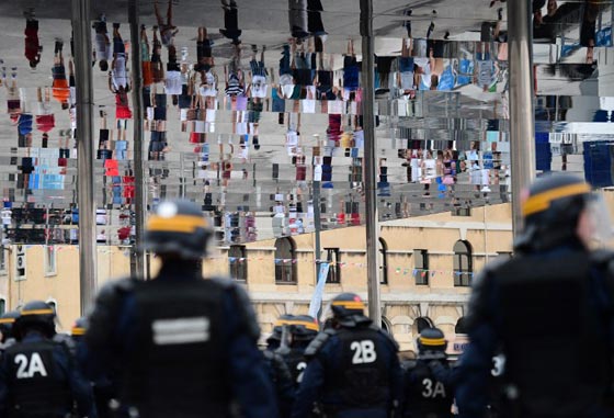 31 جريحا في شجار على الكرة بين روسيا وانجلترا صورة رقم 9