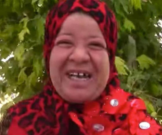 سورية تخلع نقابها بعد تحرير قريتها من الدواعش. لقطات مؤثرة صورة رقم 4