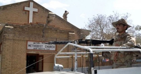 مسلمون في باكستان يجمعون تبرعات لبناء كنيسة لـ20 عائلة مسيحية صورة رقم 5 مسلمون في باكستان يجمعون تبرعات لبناء كنيسة لـ20 عائلة مسيحية صورة رقم 5