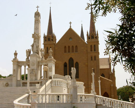 مسلمون في باكستان يجمعون تبرعات لبناء كنيسة لـ20 عائلة مسيحية صورة رقم 4 مسلمون في باكستان يجمعون تبرعات لبناء كنيسة لـ20 عائلة مسيحية صورة رقم 4