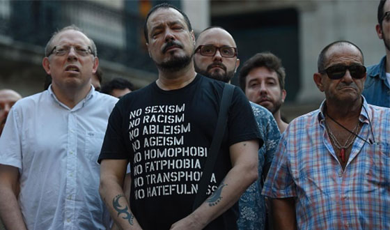 العالم يقف دقيقة صمت وحداد على ضحايا مجزرة اورلاندو صورة رقم 6 العالم يقف دقيقة صمت وحداد على ضحايا مجزرة اورلاندو صورة رقم 6