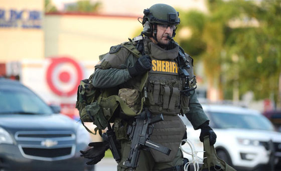 منفذ مجزرة اورلاندو كان من رواد الملهى يحتسي الخمر ويواعد المثليين صورة رقم 8 منفذ مجزرة اورلاندو كان من رواد الملهى يحتسي الخمر ويواعد المثليين صورة رقم 8