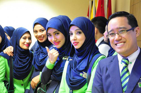 ماليزيا تحظر شركة طيران اسلامية تعتمد قوانين الشريعة صورة رقم 6 ماليزيا تحظر شركة طيران اسلامية تعتمد قوانين الشريعة صورة رقم 6