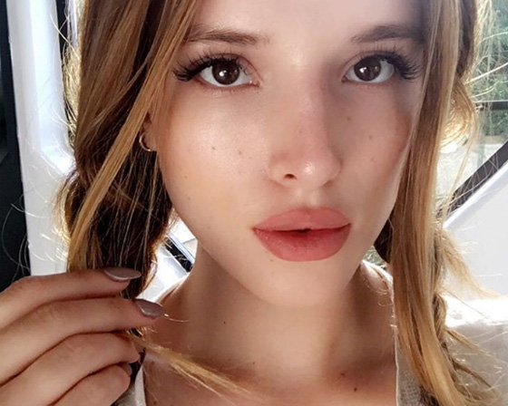 هل توجد علاقة بين توعك بيلا ثورن الصحي وقبلة غريغ؟  صورة رقم 8