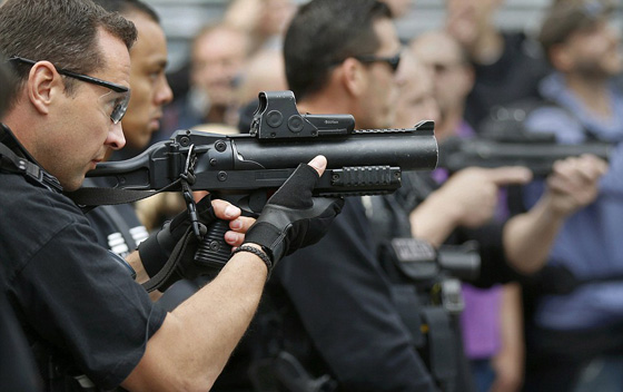 شغب انكليزي في فرنسا يسفر عن اصابات واعتقالات بالعشرات صورة رقم 9