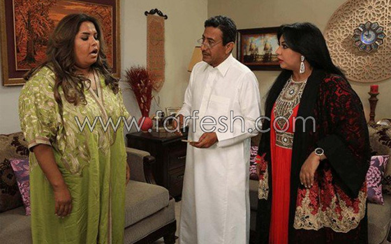 ناصر القصبي يسخر من الطقاقة (أحلام) في مسلسل (سيلفي) صورة رقم 12