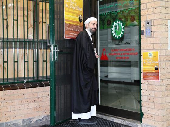 دعوة داع معاد لقتل المثليين تكلفه مغادرة استراليا غصبا عنه صورة رقم 2