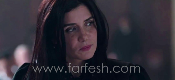 بسبب مسلسلات رمضان، غادة عادل تغضب زوجها فيشكوها لجمهورها صورة رقم 3