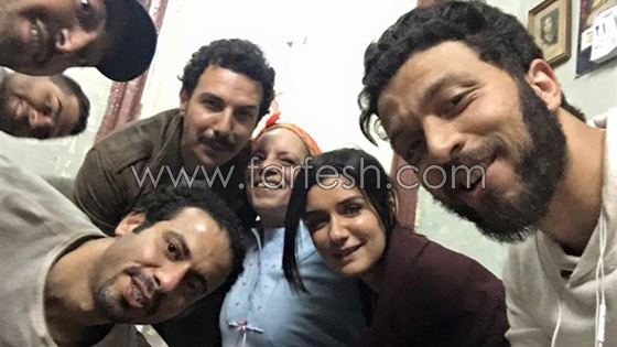 بسبب مسلسلات رمضان، غادة عادل تغضب زوجها فيشكوها لجمهورها صورة رقم 8