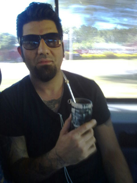 لاول مرة.. اقامة حفل موسيقي داخل بركان على عمق 160 مترا!! صورة رقم 3