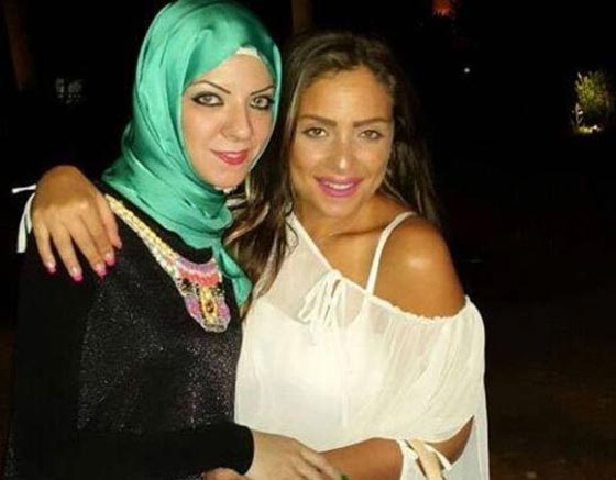 صور شقيقات فنانين فضلّن الحجاب على الظهور في الأضواء صورة رقم 5