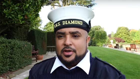 الجيش البريطاني يمنح جنوده المسلمين كافة طقوسهم الشرعية صورة رقم 3