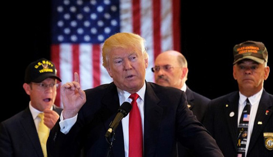 ترامب يقدم لاصدقائه هدايا من الالماس المغشوش صورة رقم 4