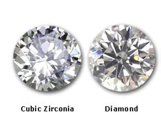 ترامب يقدم لاصدقائه هدايا من الالماس المغشوش صورة رقم 3