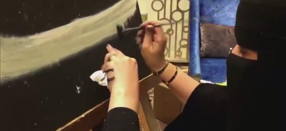 المبصرون ينبهرون بكفيفة من ارض العرب.. شاهد الفيديو صورة رقم 4