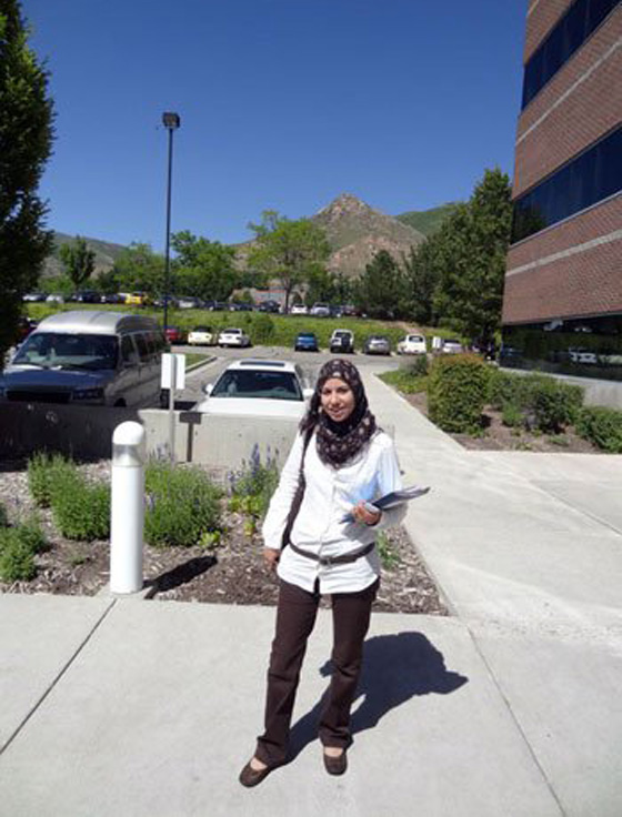 من هي الفتاة المصرية التي جلست بين اوباما وزوكربرغ في قمة للاعمال؟ صورة رقم 7